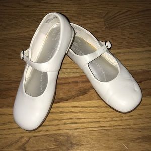 Stride Rite ‘Felicia’ Leather White Dress shoe 1M